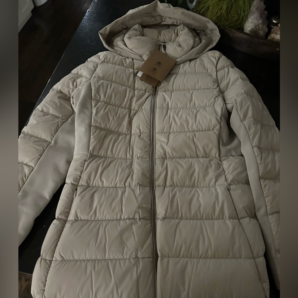 NEW..Burberry slim fit puffer coat NEW - Picture 9 of 10